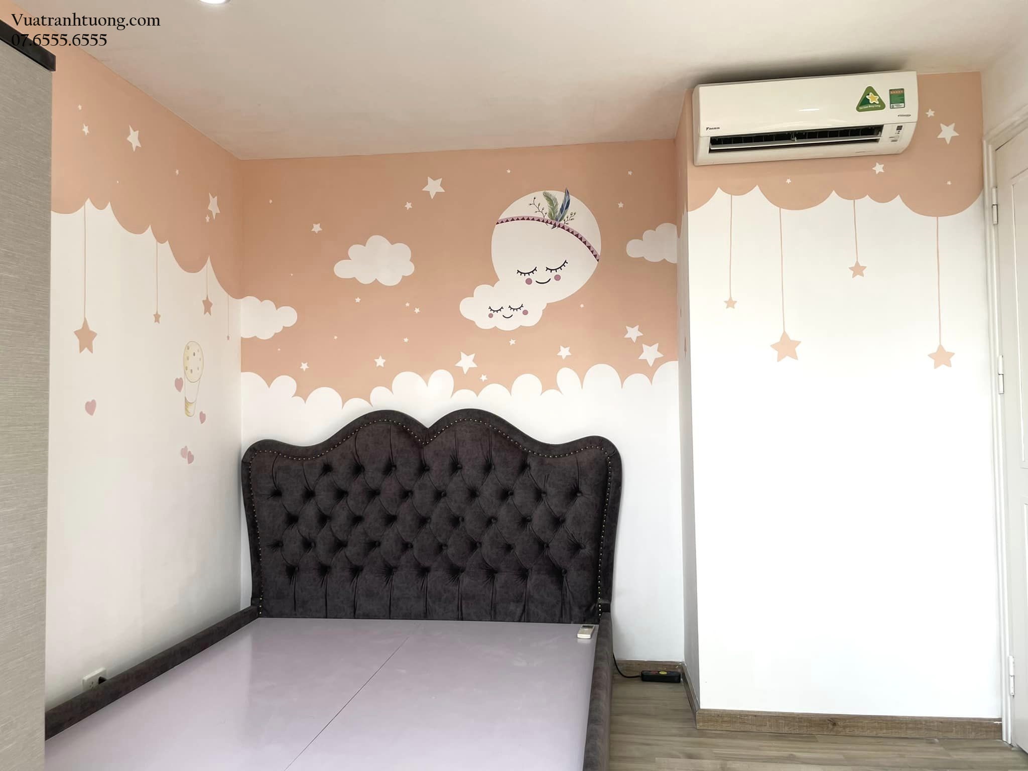 ve-tranh-tuong-tai-vinhomes